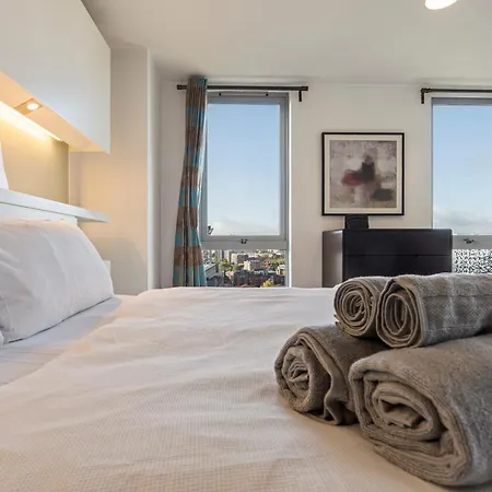 Apartment Ultra Luxury! View In Centre!!