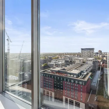 Apartment Ultra Luxury! View In Centre!! *